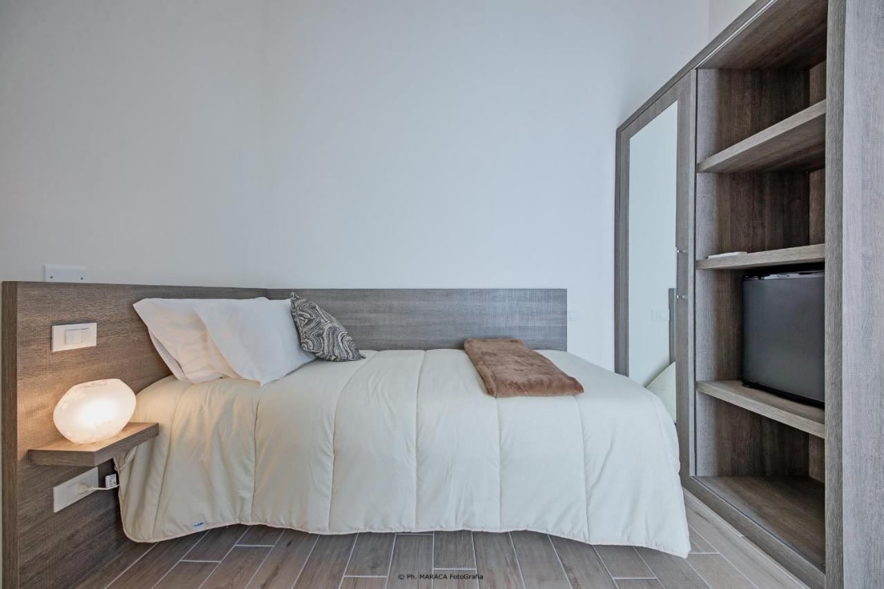 Hotiday Room Collection - Lecce Gianmarti Suite ภายนอก รูปภาพ
