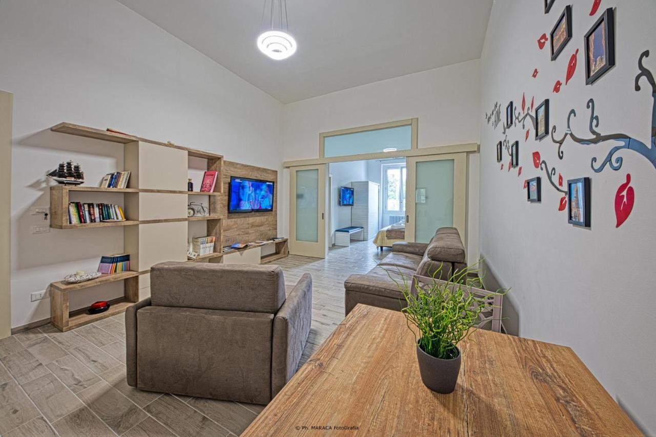 Hotiday Room Collection - Lecce Gianmarti Suite ภายนอก รูปภาพ