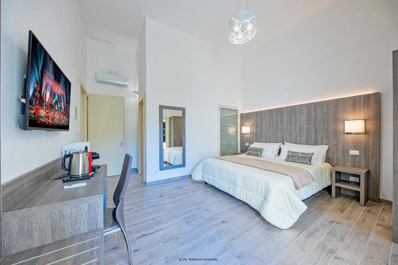Hotiday Room Collection - Lecce Gianmarti Suite ภายนอก รูปภาพ